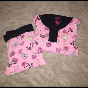 Two piece pj set😁